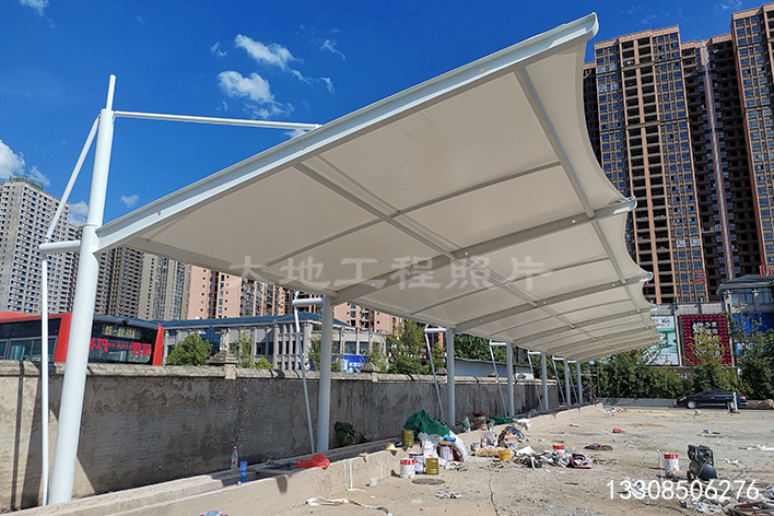 2023年9月16日，貴州岑鞏客運站充電站雨棚順利竣工